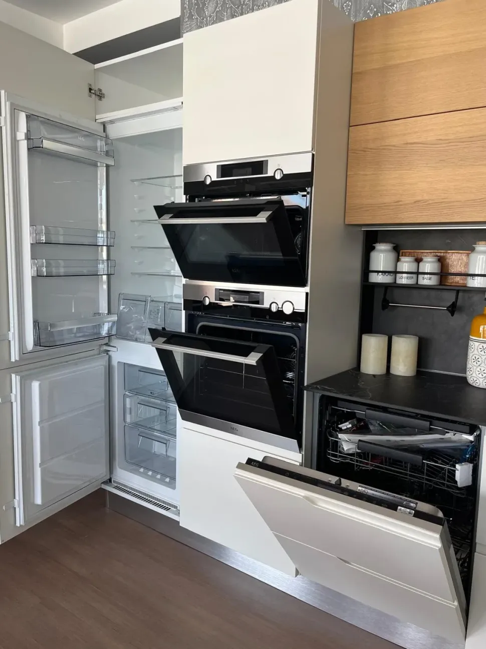 Piccoli apparecchi elettrici Aeg: Set elettrodomestici a prezzi convenienti