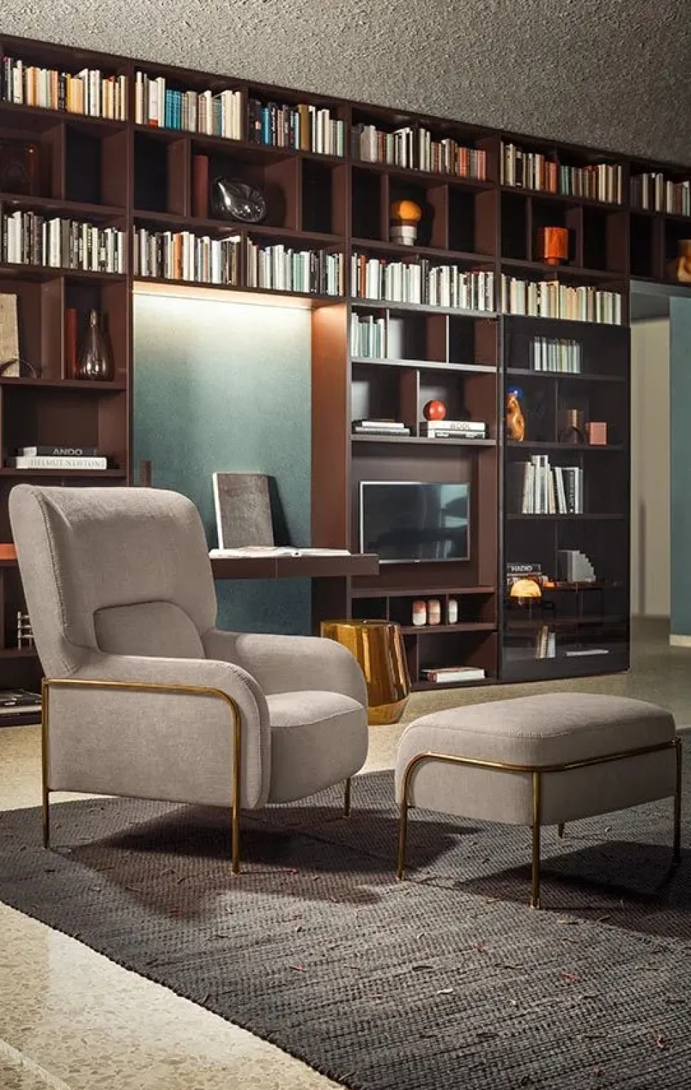 Poltrona con poggiapiedi Platea Pianca a prezzo scontato