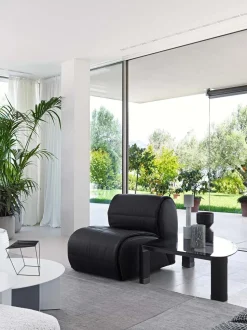 Poltrona con seduta fissa Flora Flou in Offerta Outlet