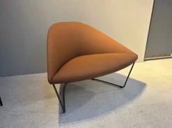 Poltrona con seduta fissa Colina m Collezione esclusiva in Offerta Outlet