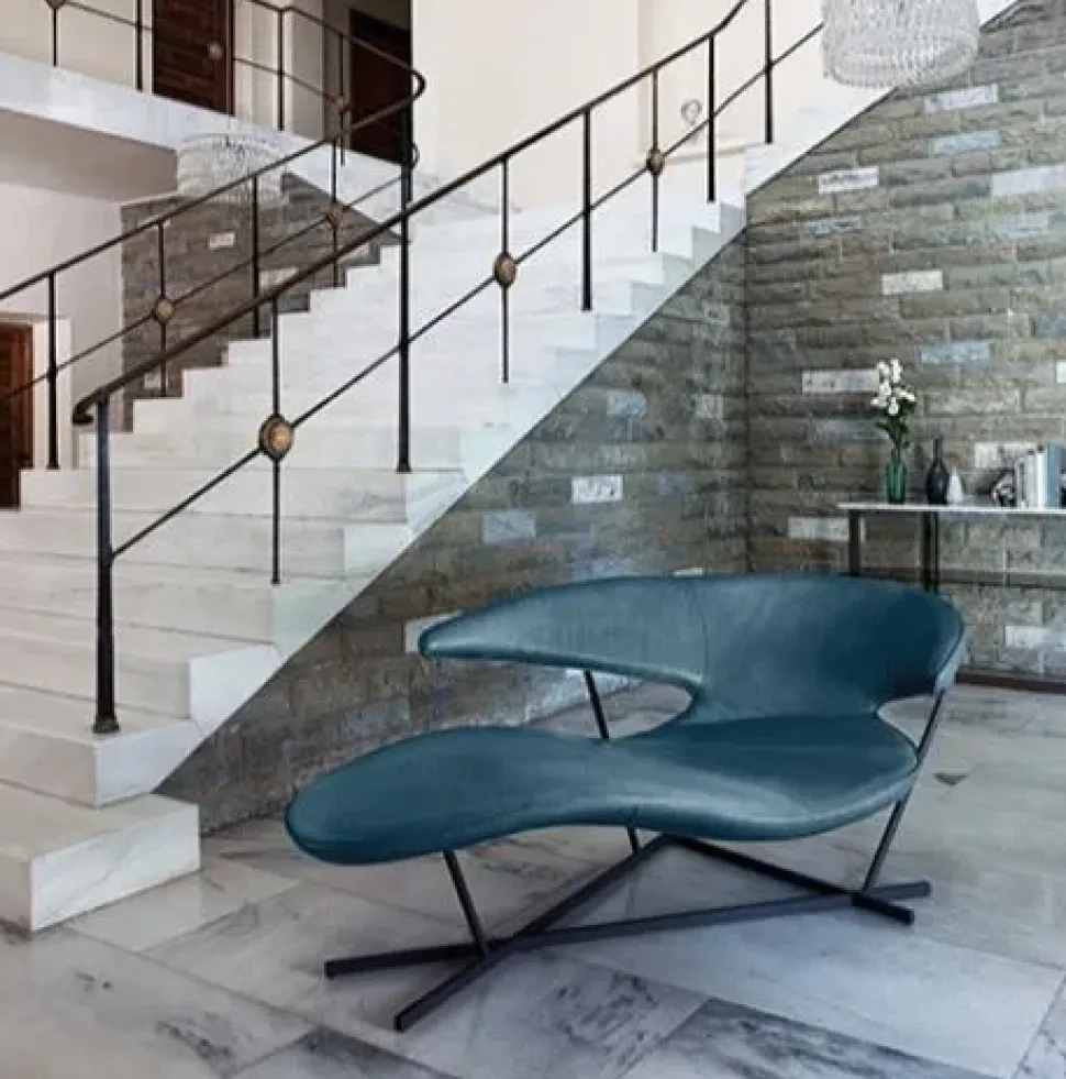 Poltrona con seduta fissa Manta Arketipo a prezzo scontato