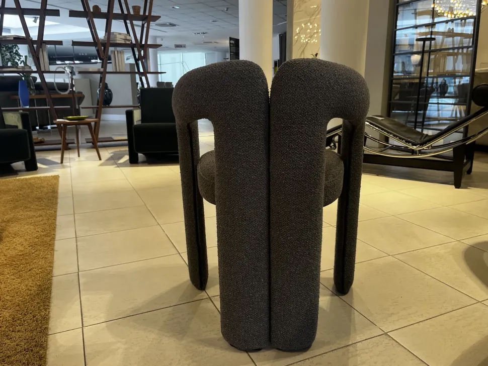 Poltrona con seduta fissa 562 dudet Cassina a prezzo scontato