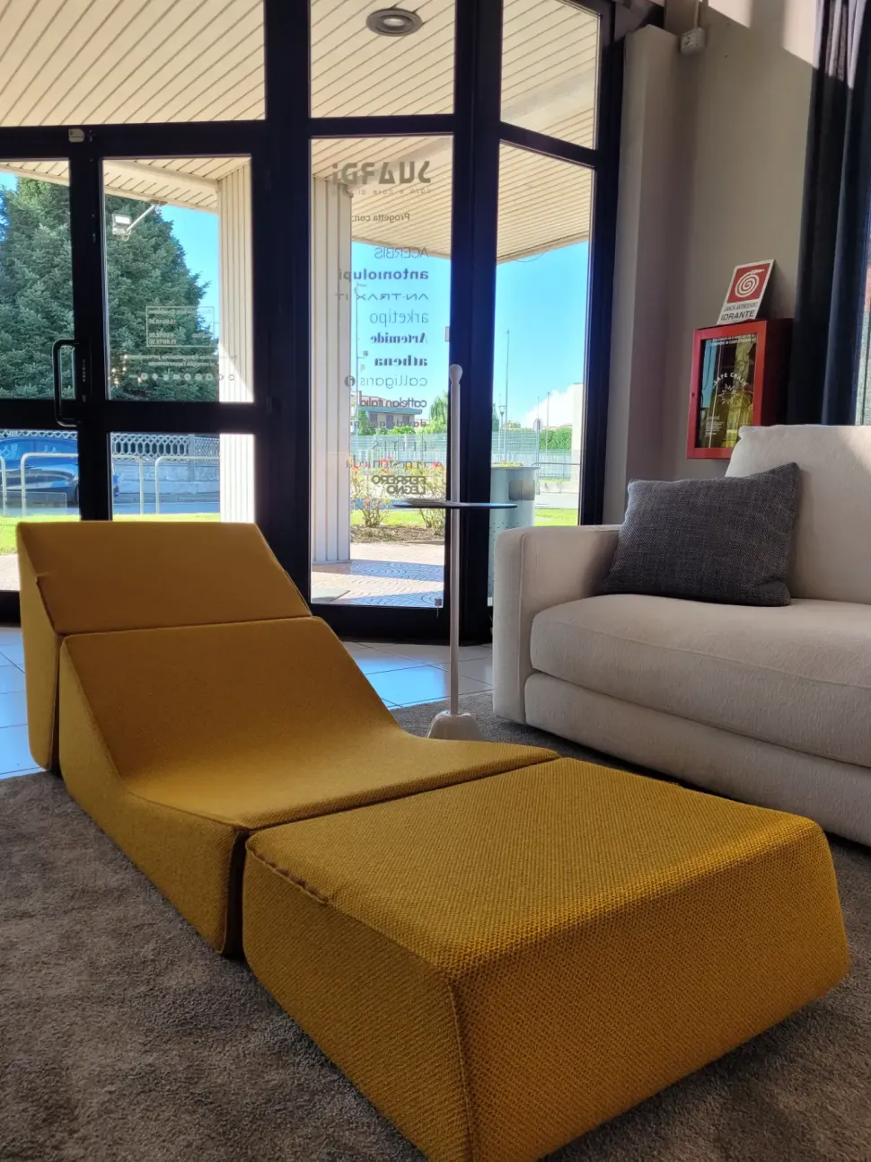 Poltrona Galeotta Zanotta in Tessuto SCONTATA