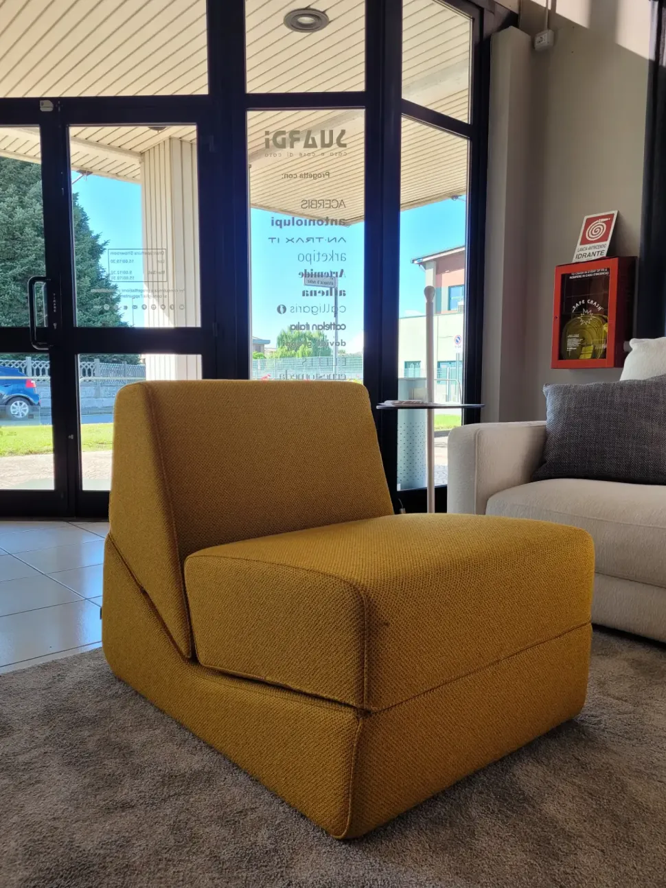 Poltrona Galeotta Zanotta in Tessuto SCONTATA