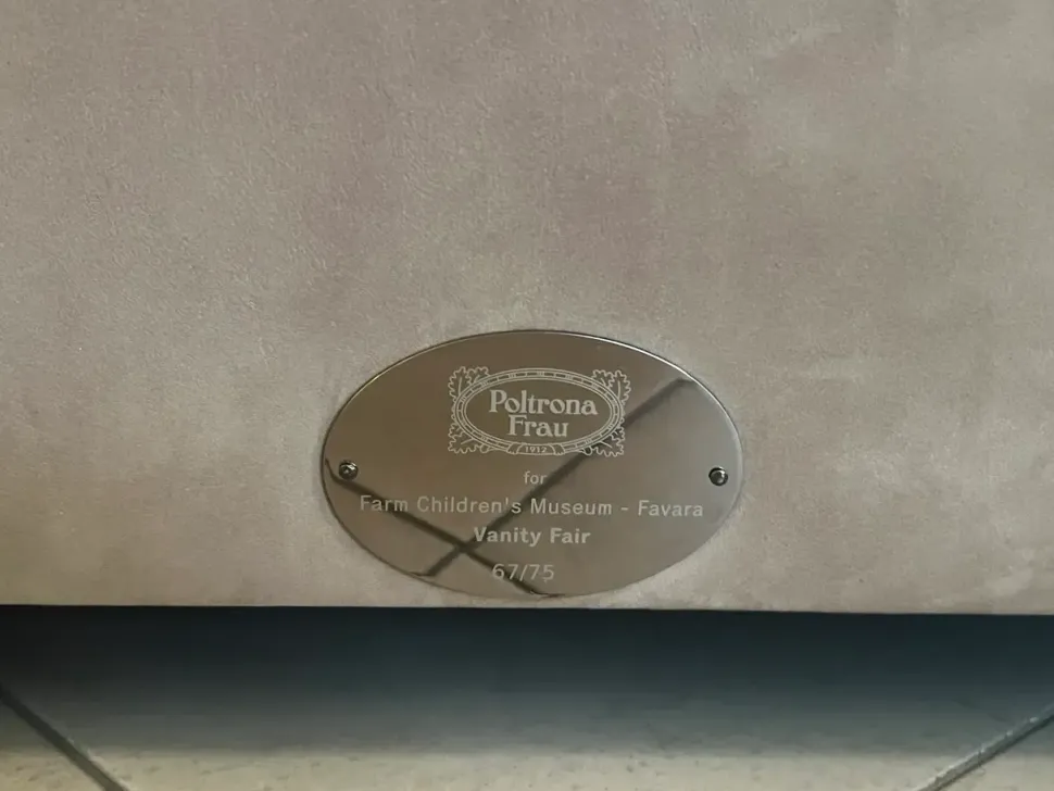 Poltrona in Pelle Vanity fair limited edition Poltrona frau a prezzo Outlet