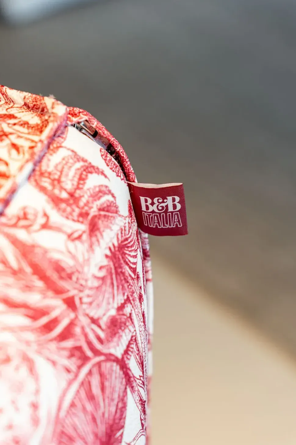 Poltrona in stile design Bambola B&b italia in Offerta Outlet