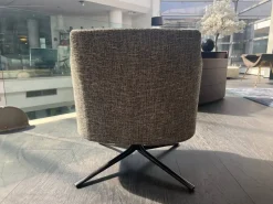 Poltrona in stile design Stanford Poliform in Offerta Outlet