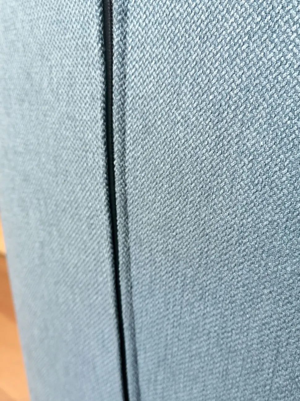 Poltrona in stile moderno Bangkok Le comfort in Offerta Outlet