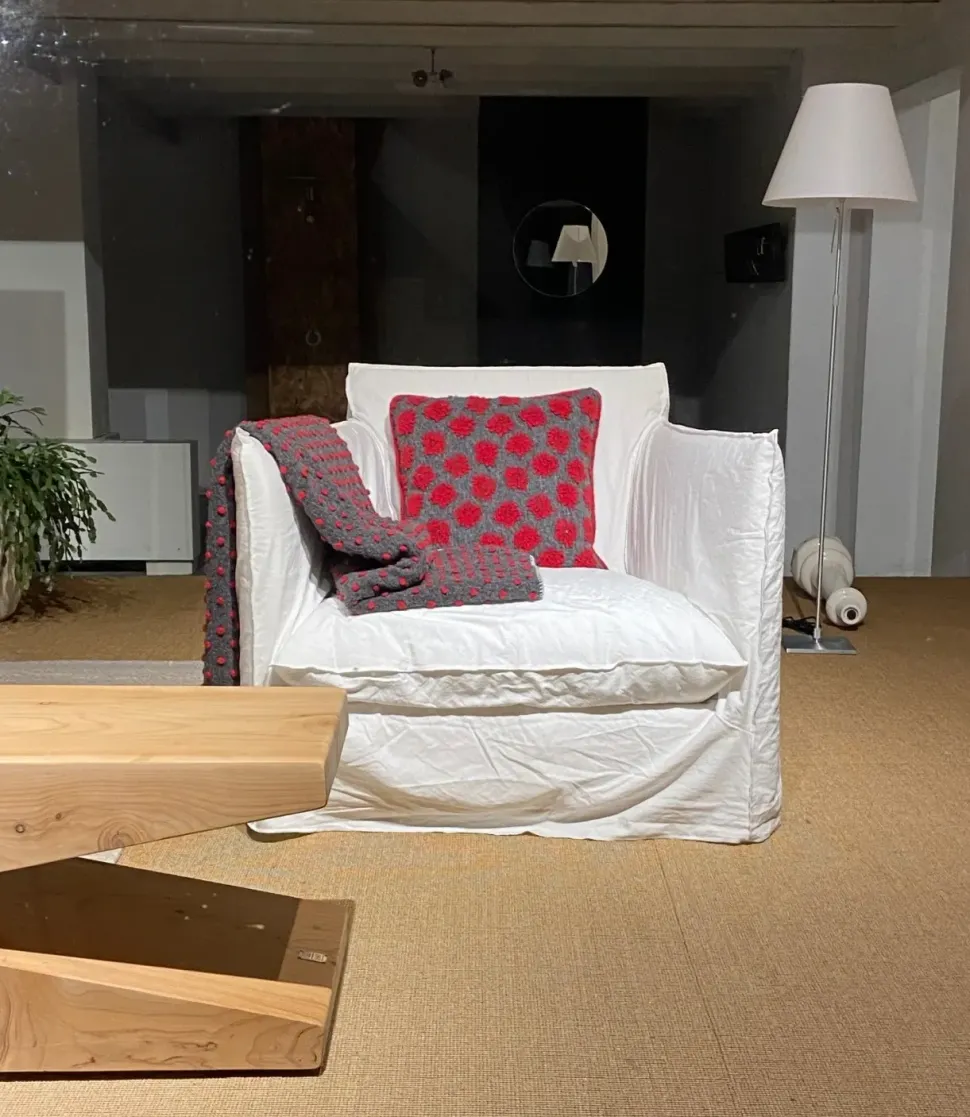 Poltrona in Tessuto Poltrona ghost 01 Gervasoni a prezzo scontato