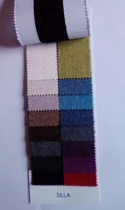 Poltrona in Tessuto Poltrona modello teeg  di exco' rivestita in tessuto in promo-sconto del 40% Excò in Offerta Outlet