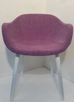 Poltrona in Tessuto Poltroncina in tessuto viola -cyborg-lady -magis Magis in Offerta Outlet
