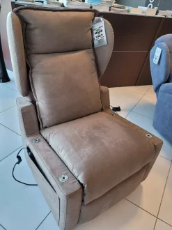 Poltrona Karol 2021 con movimento relax a marchio Vitarelax con uno sconto imperdibile