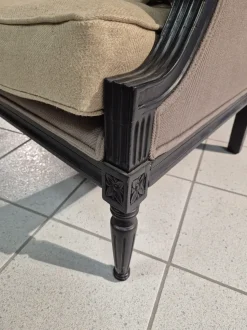 Poltrona Legno Dialma brown in Tessuto SCONTATA