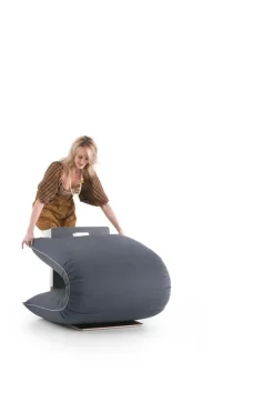 Poltrona letto con seduta estraibile Chama_armchair Lago in Offerta Outlet