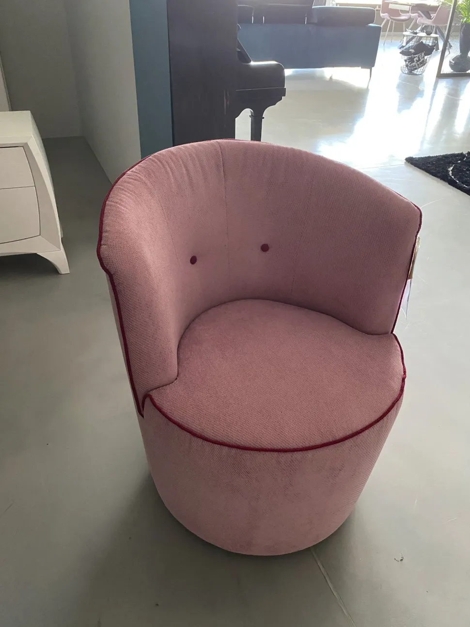 Poltrona modello Anita Le comfort in offerta