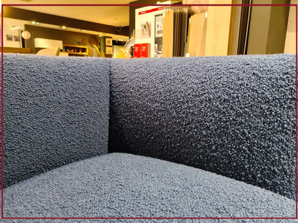 Poltrona modello Asia (boucle') Kartell ad un prezzo imperdibile