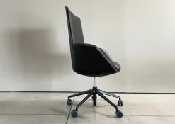 Poltrona modello Cercle Poltrona frau ad un prezzo vantaggioso