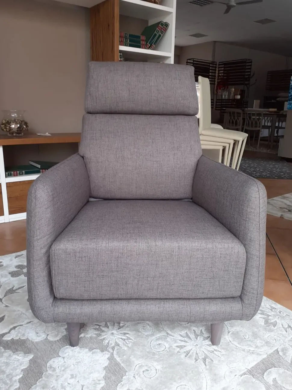 Poltrona modello Isabel Doimo salotti ad un prezzo vantaggioso