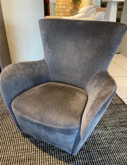 Poltrona modello Mandrague Molteni & c ad un prezzo vantaggioso