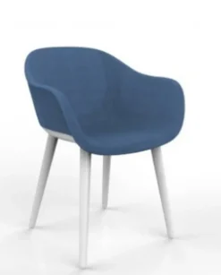 Poltrona modello Poltroncina cyborg lady azzurra magis Magis ad un prezzo vantaggioso