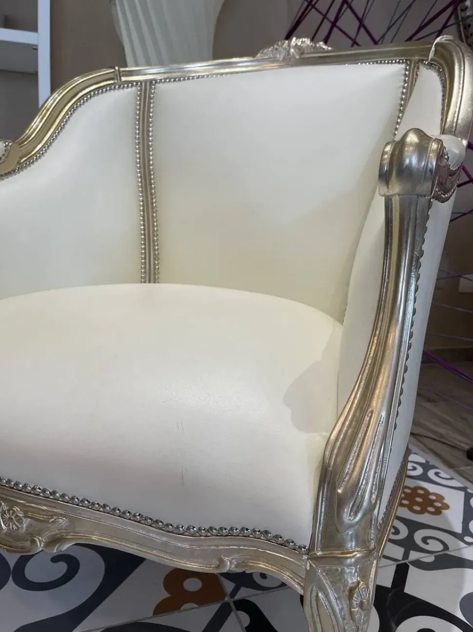 Poltrona modello Sissi Cantori ad un prezzo vantaggioso