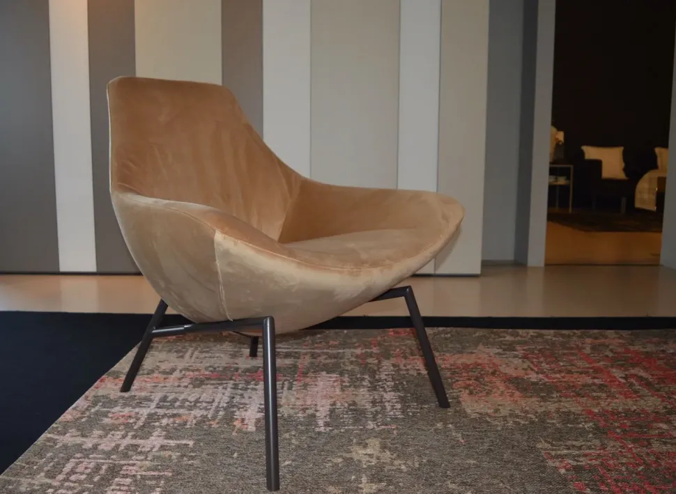 Poltrona modello Thelma Doimo salotti ad un prezzo conveniente