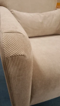 Poltrona modello Vivienne Cavadivani ad un prezzo imperdibile