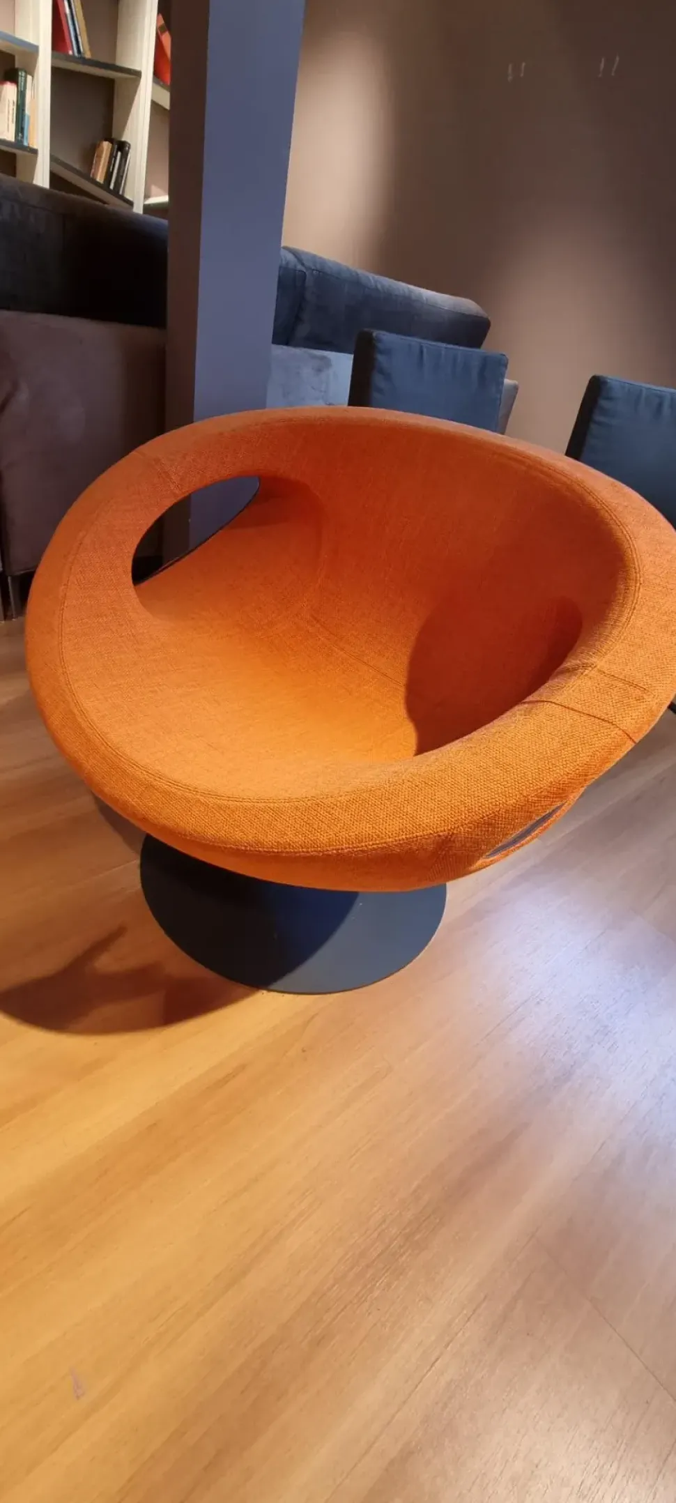 Poltrona Poltrona in tessuto Swan in Tessuto SCONTATA