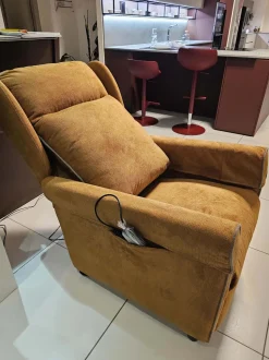 Poltrona relax modello Prisca plus a marchio Vitarelax con forte sconto