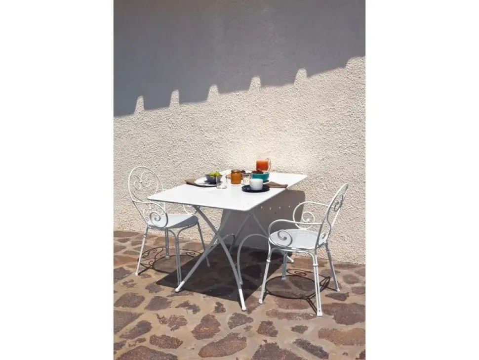 Poltroncina da esterni Emu Pigalle PREZZI OUTLET