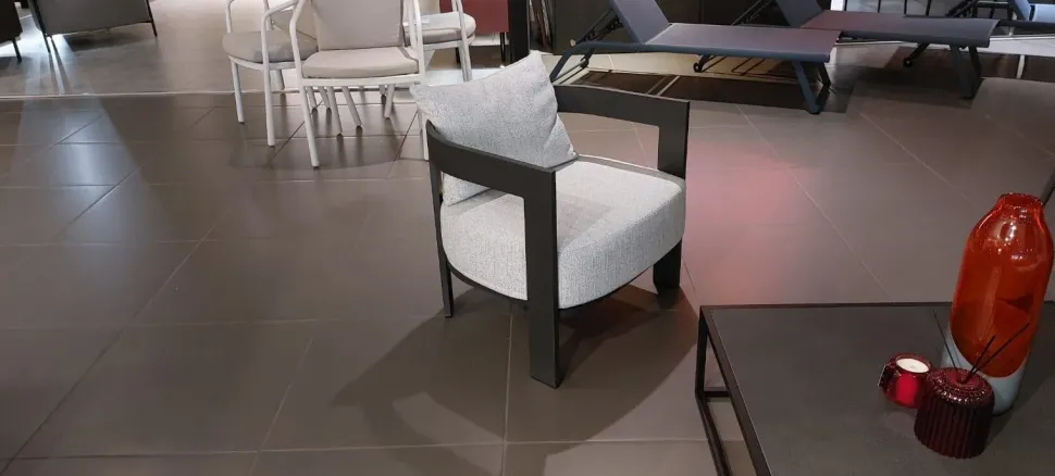 Poltroncina in stile design modello Argo Talenti a prezzo scontato