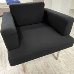 Poltroncina modello Poltrona mod. cubina nera Artigianale in Tessuto a prezzo scontato