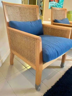 Poltroncina Sebastian designer arch. a. citterio Con seduta fissa Flexform con forte sconto