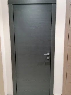 Porta liscia  a prezzo ribassato in laminato