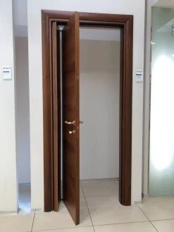 Porta liscia  classica Bertolotto in offerta