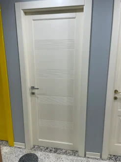 Porta liscia  moderna Garofoli in offerta