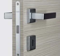 Porta moderna Collezione esclusiva Combi SCONTATA