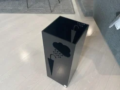 Porta ombrelli Pacema in stile moderno a prezzo scontato