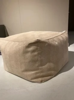 Pouf design modello Lukum Sitap a prezzo scontato