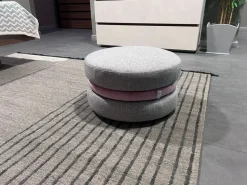 Pouf design modello Macaron Calia a prezzo Outlet