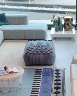 Pouf design modello Tumbuctù Gandia blasco in Offerta Outlet