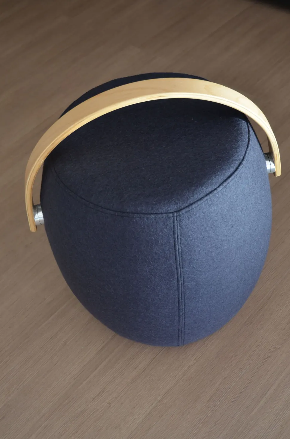 Pouf modello Bongo moderno La seggiola a PREZZI OUTLET