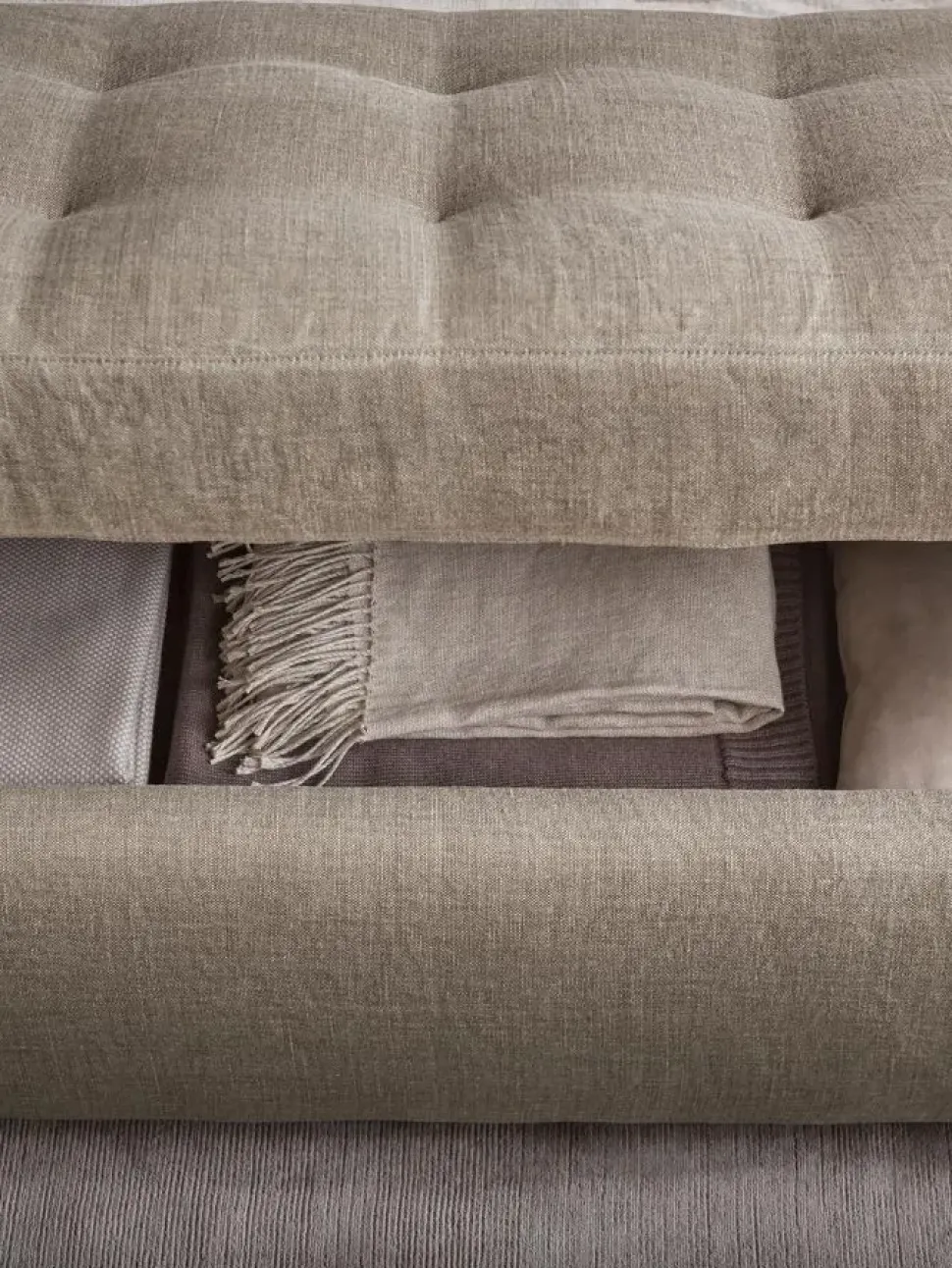 Pouf modello Iko Flou a prezzi outlet