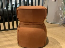 Pouf modello Lepli Poltrona frau a prezzi convenienti