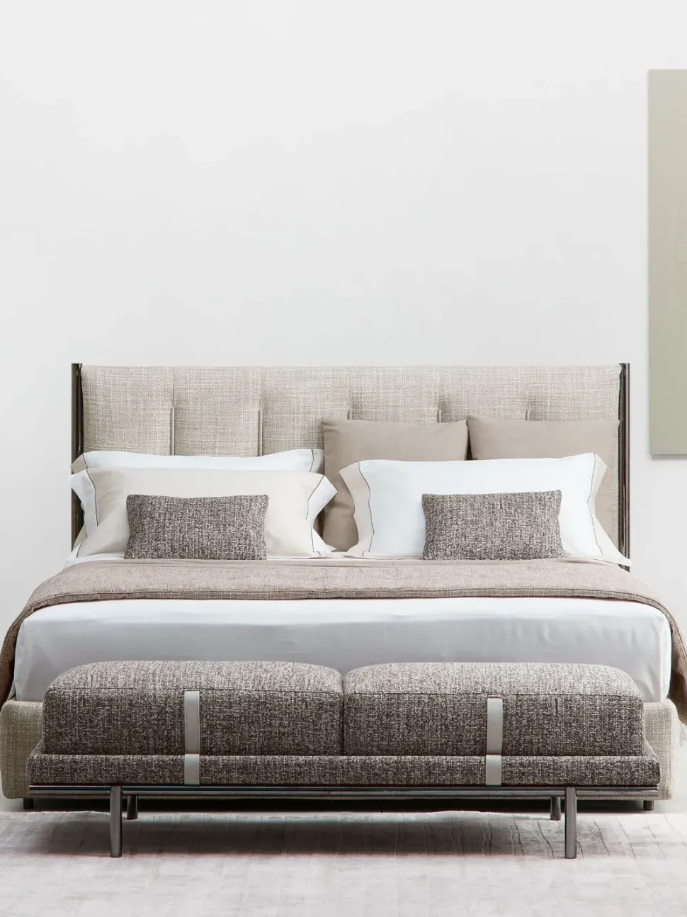 Pouf modello New bond Flou in offerta