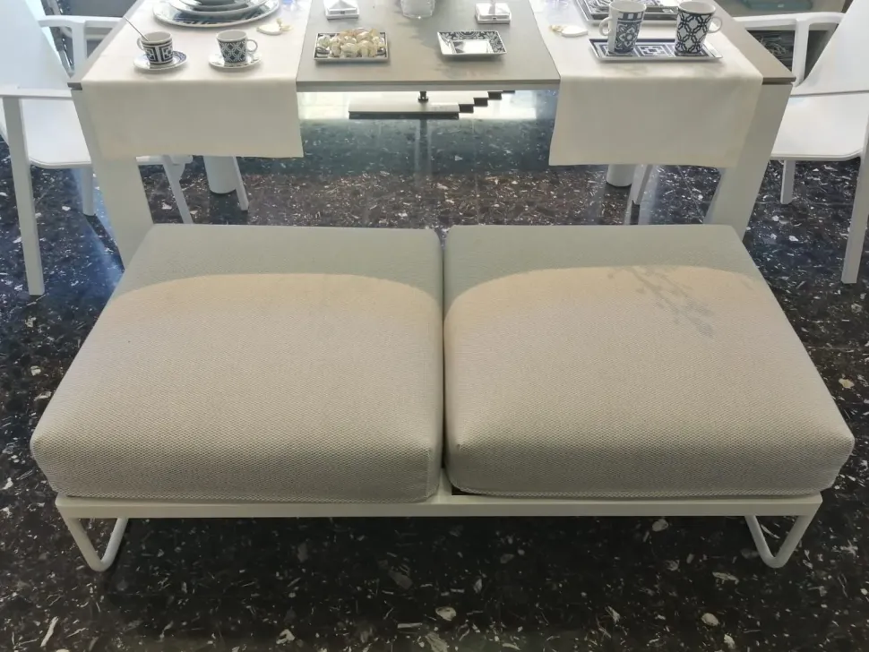 Pouf modello Panca Connubia in offerta