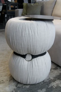 Pouf moderno modello Guccino Tomasella a prezzo Outlet