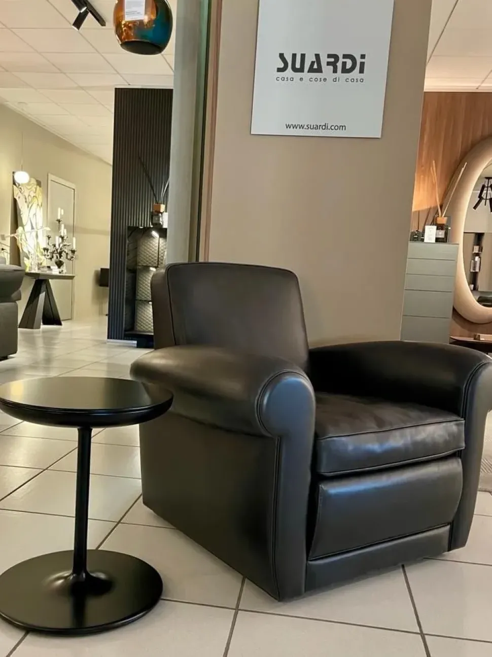 Prezzi ribassati per il tavolino design Toi di Zanotta