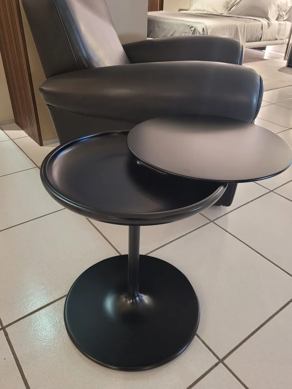 Prezzi ribassati per il tavolino design Toi di Zanotta