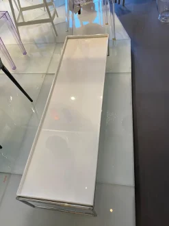 Prezzi ribassati per il tavolino moderno Trays di Kartell